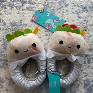 NWT Squishmallows Kids Burrito Slippers - Cream and Silver Size 4-5